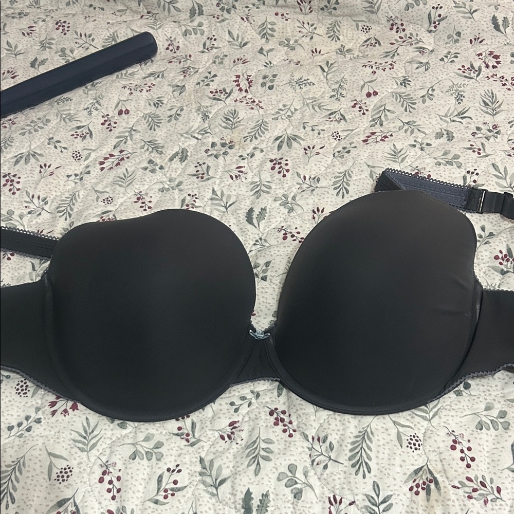 SKIMS dark grey Bra